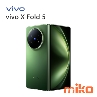 x fold 5 青松_800x800_vivo X Fold 5 的機身相當輕薄，這次拍攝的青松色機身厚度，展開時僅4.55mm，摺疊時為9.7mm，重量為226g，其實跟一些一般直立式旗艦機差不多。